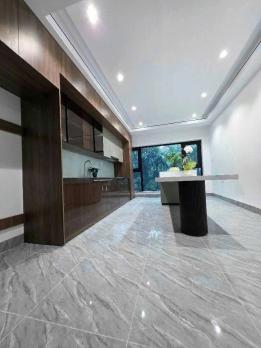 BÁN NHÀ LÝ SƠN  THƯỢNG THANH, GARA Ô TÔ, THANG MÁY, TẶNG NỘI THẤT XỊN SÒ, GẦN PHỐ, GIÁ HỜI