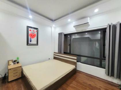 BÁN NHÀ VŨ ĐỨC THẬN VIỆT HƯNG, 2 THOÁNG, Ô TÔ TẬN CỬA, 50M RA PHỐ, TẶNG NỘI THẤT LONG LANH