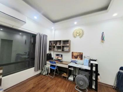 BÁN NHÀ VŨ ĐỨC THẬN VIỆT HƯNG, 2 THOÁNG, Ô TÔ TẬN CỬA, 50M RA PHỐ, TẶNG NỘI THẤT LONG LANH