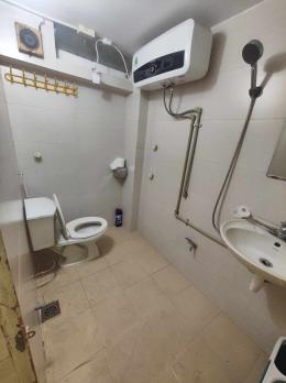 Cho thuê nhà Ngõ 186 Ngọc Hà, diện tích 45m x 2 tầng, mặt tiền 5.5m, giá  5 triệu