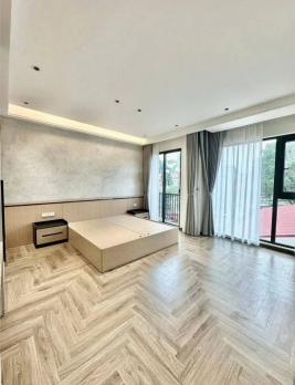 BÁN NHÀ NGUYỄN LAM, PHÚC ĐỒNG, KINH DOANH, GA RA Ô TÔ, THANG MÁY, NỘI THẤT XỊN, GIÁ HỜI