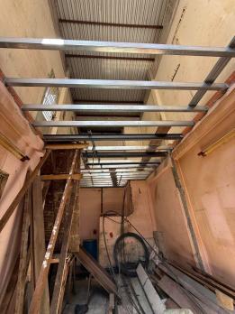 Bán nhà lô góc 2 MT Hẻm Nguyễn Chí Thanh - Lý Thái Tổ, 3,4x10m, Cấp 4, tiện xây, 5,5 tỷ.