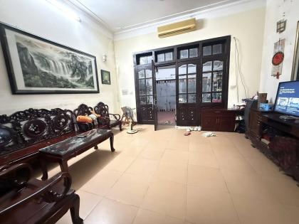 Bán Nhà Phố Thụy Khuê Tây Hồ 88m2-4T MT5m Vừa Ở Vừa KD 25,5 Tỷ Có Thương Lượng.