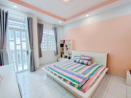 Ở NGAY! Bán Nhà Đẹp 4 Tầng Hẻm Xe Hơi CMT8, 46m2, Chỉ 8.1 Tỷ TL