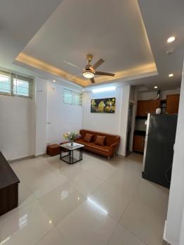 Bán căn hộ chung cư phố Chùa Bộc, Đống Đa, nhà đẹp ở luôn, ngõ rộng thông, gần ô tô