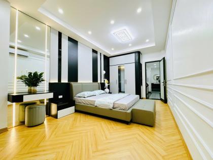 ????????Sát phố, Ngõ thông Trần Duy Hưng 48m 6T Thang máy, KD, chỉ 16.98 tỷ TT Cầu Giấy.