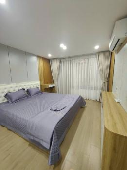 Bán căn hộ Tập thể Quỳnh Mai, Hai Bà Trưng, nhà đẹp full nội thất