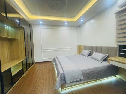 Bán nhà 38m2, Vũ Tông Phan Thanh Xuân, Cạnh Hồ, gần Ô Tô tránh, Lô Góc, 4.25 Tỷ