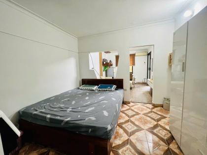 Bán căn hộ tập thể Vĩnh Hồ, Đống Đa, DT 70m2, nhà 2 mặt thoáng ở luôn