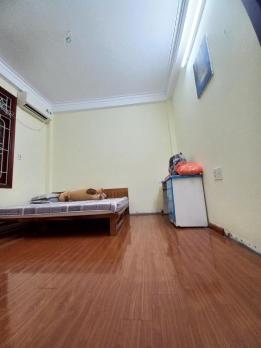 Bán nhà 10m ra Ô Tô, Định Công Hạ - Hoàng Mai, Gần Hồ, 34m2, 4T, 5.5 Tỷ- Sổ vuông đẹp