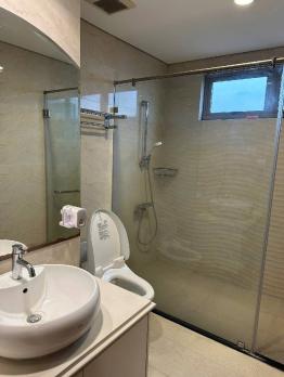 Bán CHCC Vinhomes Nguyễn Chí Thanh_lô góc đón nắng_cực hiếm nhà bán_129m2_giá chào 19 tỷ