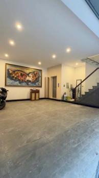 Bán Nhà P/Lô Ô Tô Tránh Trần Quang Diệu Đống Đa 50/67m2-7T MT6m LÔ GÓC 31,8 Tỷ Có Thương Lượng.