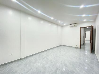 Bán nhà Thái Hà_siêu phẩm dòng tiền tiền tỉ_7 chỗ qua nhà_120m2_giá chào 60 tỷ