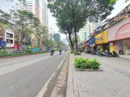 Cho thuê nhà Mặt Phố Láng Hạ vỉa hè, kinh doanh, 60m2, 4 Tầng, MT4.2m, 42 Triệu