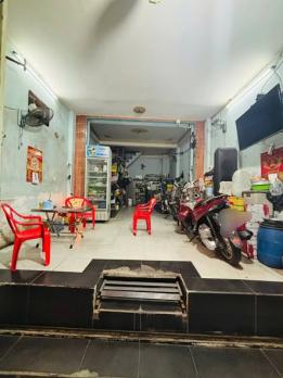 Nhà MT Đường Trần Văn Quang Phường 10 Quận Tân Bình Cũ.