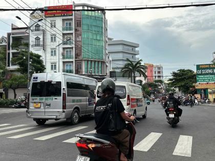 Bán CHDV ngang 7m 5 tầng đường 10m Lê Đức Thọ 105m2 17PN đi bộ đi chợ Căn Cứ chỉ 17.8 tỷ.