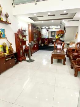 Nhà chính chủ gửi bán 1 sẹc Đ.số 30 HXT 93m2 5 tầng mới DT 20 triệu gần chợ hơn 9 tỷ