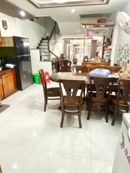 Nhà chính chủ gửi bán 1 sẹc Đ.số 30 HXT 93m2 5 tầng mới DT 20 triệu gần chợ hơn 9 tỷ