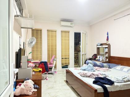 Bán nhà 6 tầng Lô Góc - Lương Thế Vinh Thanh Xuân, Ô Tô vào nhà, KD, 41/47m2, 13.6 Tỷ.