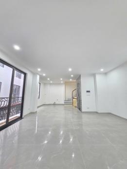 Bán nhà riêng Phố Lụa _Ô tô vào nhà_51M2_ Nở hậu_Thang máy_Chỉ hơn 13 tỷ !