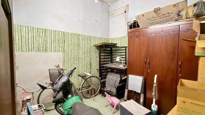 Bán nhà Cấp 4, Mặt tiền Nguyễn Tư Giản - gần Emart Phan Huy Ích, 4,1x14m, tiện xây, 7,5 tỷ.