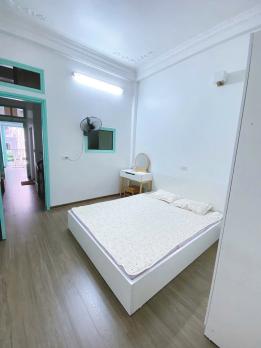 Bán nhà phố Nguyễn Phúc Lai, Hoàng Cầu, Đống Đa, vị trí đẹp, ngõ rộng thẳng tắp ra phố