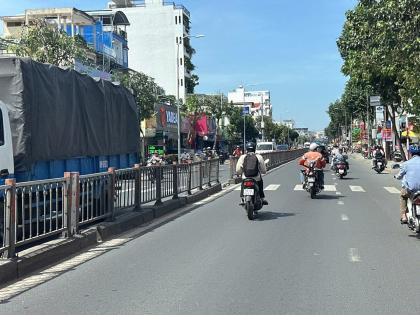 Nhà view GÓC đẹp 1 sẹc HXH Quang Trung ngang 8.5m 119m2 4 lầu đang KD chỉ 12.8 tỷ.