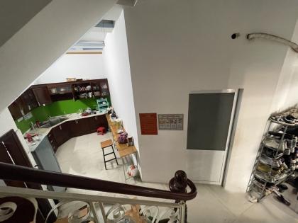 Nhà view GÓC đẹp 1 sẹc HXH Quang Trung ngang 8.5m 119m2 4 lầu đang KD chỉ 12.8 tỷ.