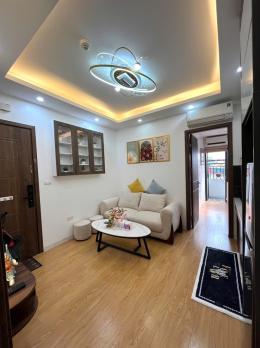 Bán căn hộ chung cư phố Chính Kinh, Thanh Xuân, nhà đẹp full nội thất, căn góc thoáng mát