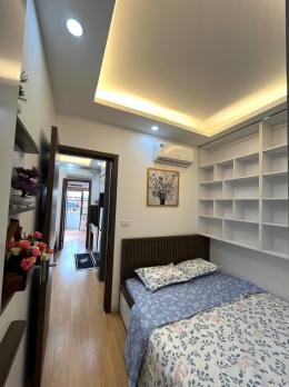 Bán căn hộ chung cư phố Chính Kinh, Thanh Xuân, nhà đẹp full nội thất, căn góc thoáng mát