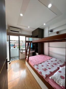 Bán căn hộ chung cư phố Chính Kinh, Thanh Xuân, nhà đẹp full nội thất, căn góc thoáng mát