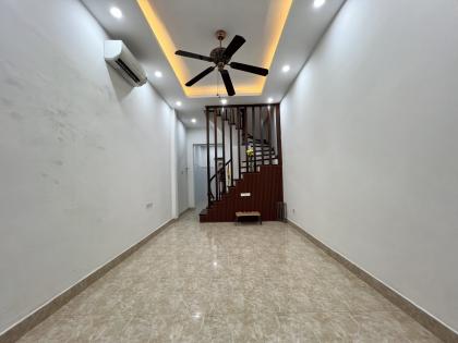 Bán nhà 51m2, Vương Thừa Vũ - Thanh Xuân, Ô Tô gần, 2 THOÁNG, 51m2, 5 Tầng, 10.1 Tỷ