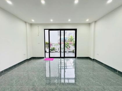 Bán nhà ngõ 173 Hoàng Hoa Thám, diện tích 39m x 5tầng, mặt tiền 4.7m, giá 11.7 tỷ