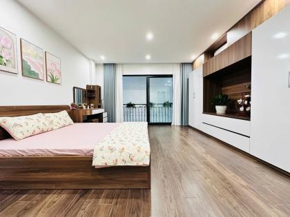 Bán nhà ngõ 173 Hoàng Hoa Thám, diện tích 39m x 5tầng, mặt tiền 4.7m, giá 11.7 tỷ