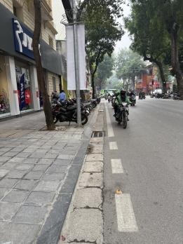 Bán Nhà Mặt Phố Lò Đúc Hai Bà Trưng 45m2-3T 5m Vỉa Hè 26,6 Tỷ Có Thương Lượng.