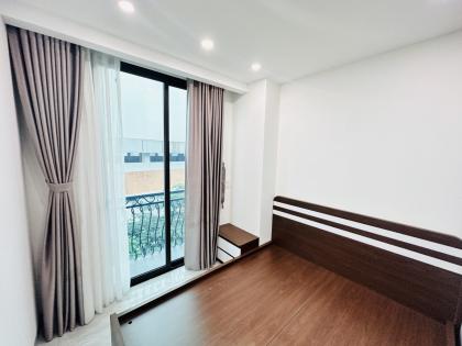 View Trường học, CHDV Kim Giang - Hoàng Mai, Gara Ô Tô, KD, 65M2,  7TTM, Mt 5.2m, 23.5 Tỷ.