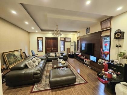 Bán Nhà P/Lô 2 Ô Tô Tránh Ngọc Khánh Ba Đình 92m2-5T MT5,5m 3 THOÁNG 33,5 Tỷ.