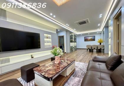 ????Căn hộ triệu đô N04B khu Ngoại giao Đoàn 129m, Nội thất mới cứng, nhỉnh 16 tỷ