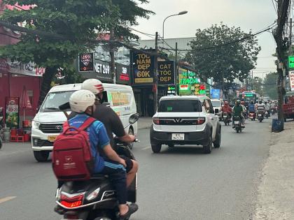 Chỉ 16 tỷ xí có nhà 5 lầu mái đẹp ngang 6.5m 104m2 vài bước ra Phan Huy Ích tới Emart.