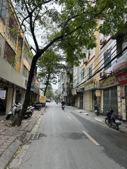 Bán nhà mặt phố đường Trung Văn, Nam Từ Liêm, vỉa hè, kinh doanh sầm uất ngày đêm
