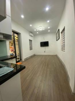 Bán Nhà Phố Thợ Nhuộm Hoàn Kiếm 30m2-5T Th/Máy 3 THOÁNG 16 Tỷ Có Thương Lượng.