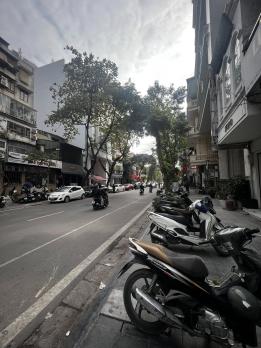 Bán Nhà Mặt Phố Thi Sách Hai Bà Trưng 66m2-4T LÔ GÓC 40 Tỷ Có Thương Lượng.