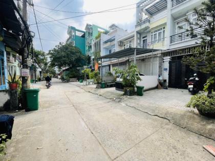 NGỘP LẮM nhà 4L HXH Phạm Văn Chiêu 66m2 8PN cho thuê 43tr gần Dream Home chỉ 8 tỷ hơn.