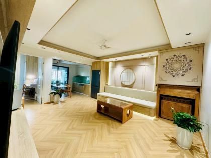 Cần cho thuê căn hộ chung cư CT5 – KĐTM Mỹ Đình – Mễ Trì, Nam Từ Liêm DT 207m2 nhà đẹp full nội thất