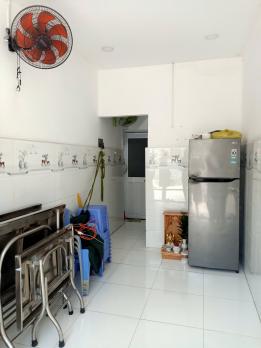 Cực hiếm, Đoàn Văn Bơ, Phường 18, Quận 4, 28,6m, 2 tầng, xe hơi, kinh doanh, chỉ 1,98 tỷ.