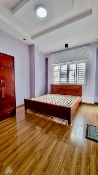 Nhà MT Đường 43 Quận 2 Phường Thảo Điền Cũ.