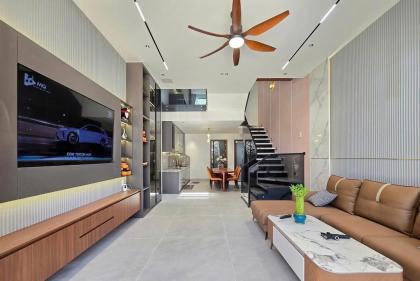 **Bán nhà HXH Trương Công Định, phường 14 quận Tân Bình (4*17) - 3 tầng