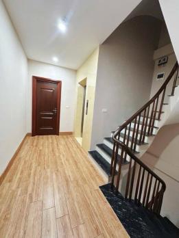 Bán Nhà Mặt Phố Vương Thừa Vũ Thanh Xuân 79m2-8T Vừa Ở Vừa KD 30 Tỷ Có Thương Lượng.