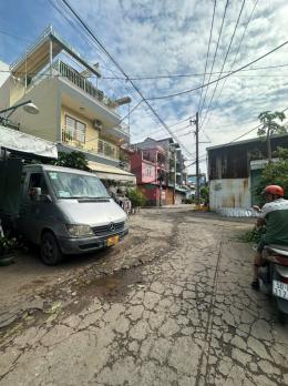 ???? NHÀ CŨ – Q. TÂN PHÚ HẺM 12M HÒA BÌNH - SÁT ĐẦM SEN - 78M² VUÔNG VỨC - TIỆN XÂY MỚI - CHỈ 7.5 TỶ - XÁC ĐỊNH MUA ĐẤT