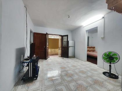 Cho thuê nhà K3 Thành công, diện tích 72m mặt tiền 6,5m,giá 8 triệu